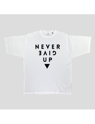 T-shirt - NEVER GIVE UP